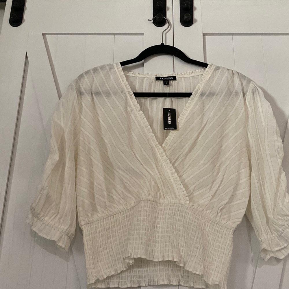 Express textured ruffle cropped top